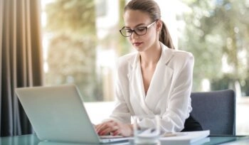 organizacja i prowadzenie spotkań online